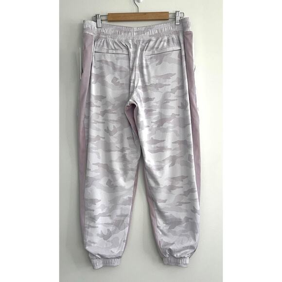NWT ATHLETA Brooklyn Camo Lined Jogger Sz 14P - Picture 5 of 12